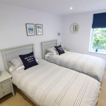 Middle Chine - 2 Bedroom Holiday Home Bournemouth Ngoại thất bức ảnh