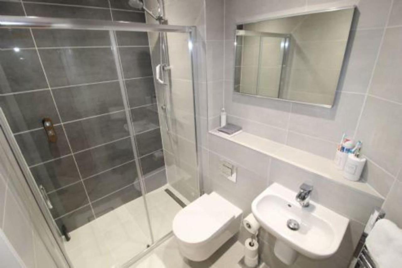 Middle Chine - 2 Bedroom Holiday Home Bournemouth Ngoại thất bức ảnh